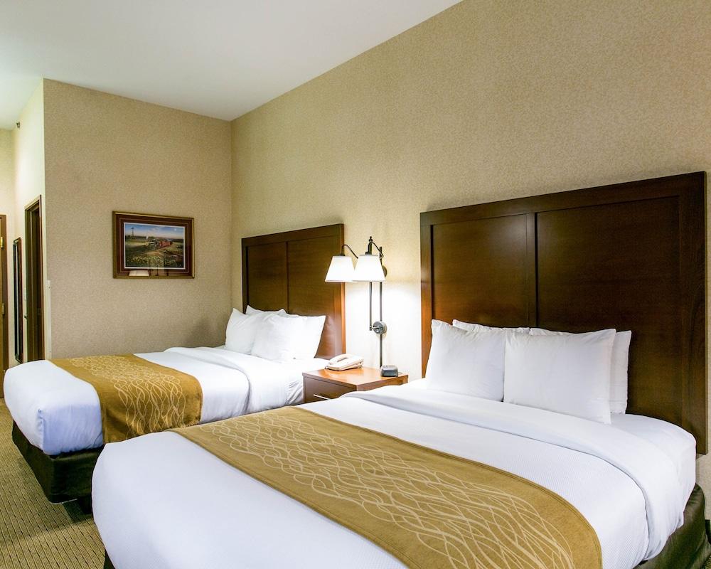 Comfort Inn Warrensburg Station photo 4