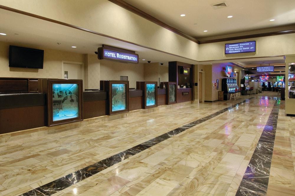 Harrah’s Lake Tahoe – A Caesars Rewards Destination photo 2