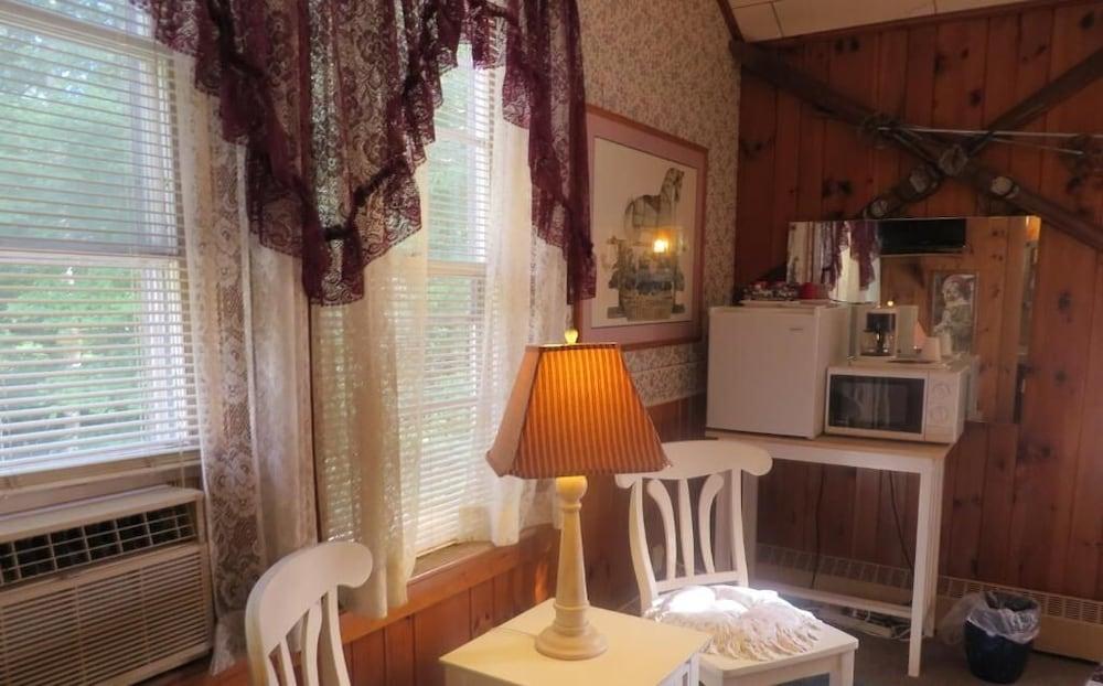 Lake Winnipesaukee Motel photo 28