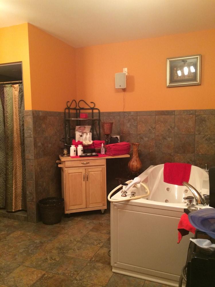 Spring Hill Motel photo 26