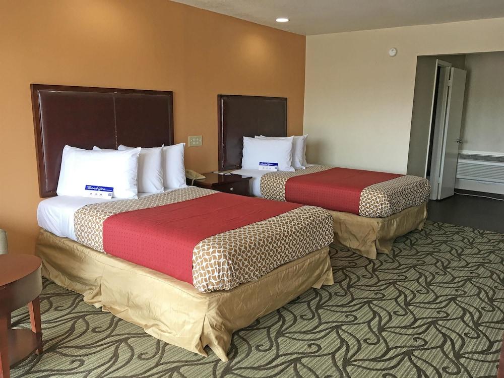 Americas Best Value Inn Texarkana photo 6