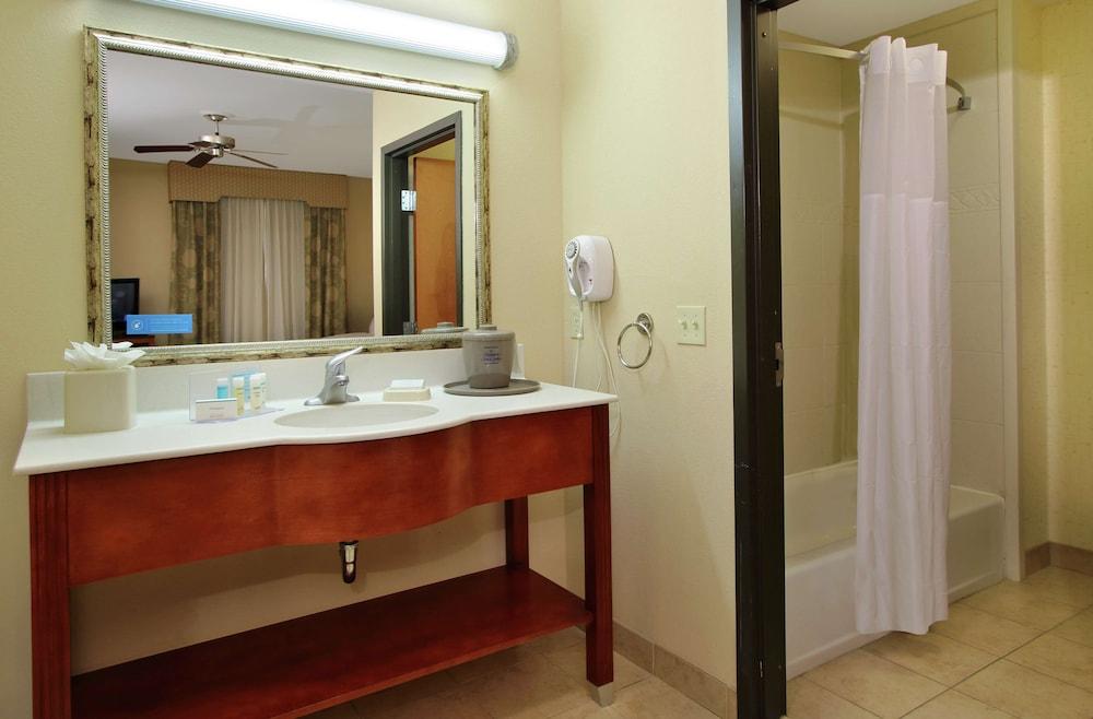 Hampton Inn & Suites Buffalo photo 21
