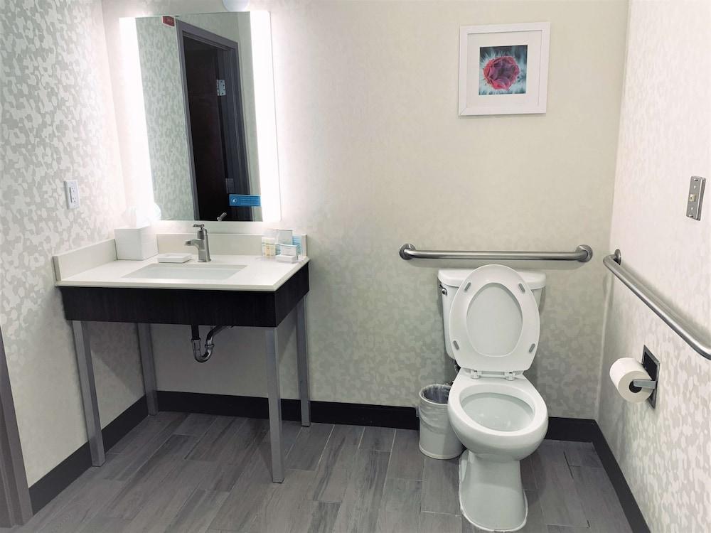 Hampton Inn Fort Stockton photo 36