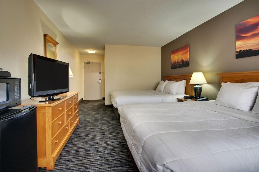 EverSpring Inn & Suites photo 9