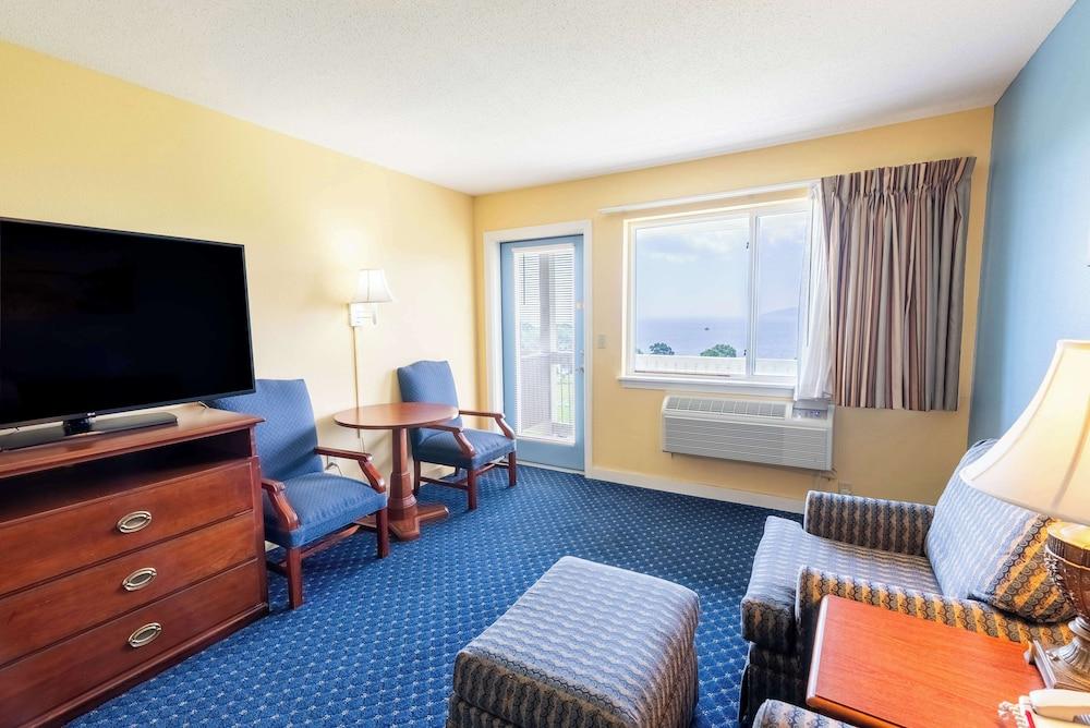Fireside Inn & Suites - Belfast photo 49