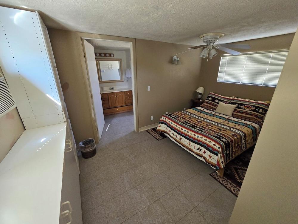 Chisos Mining Co Motel photo 33