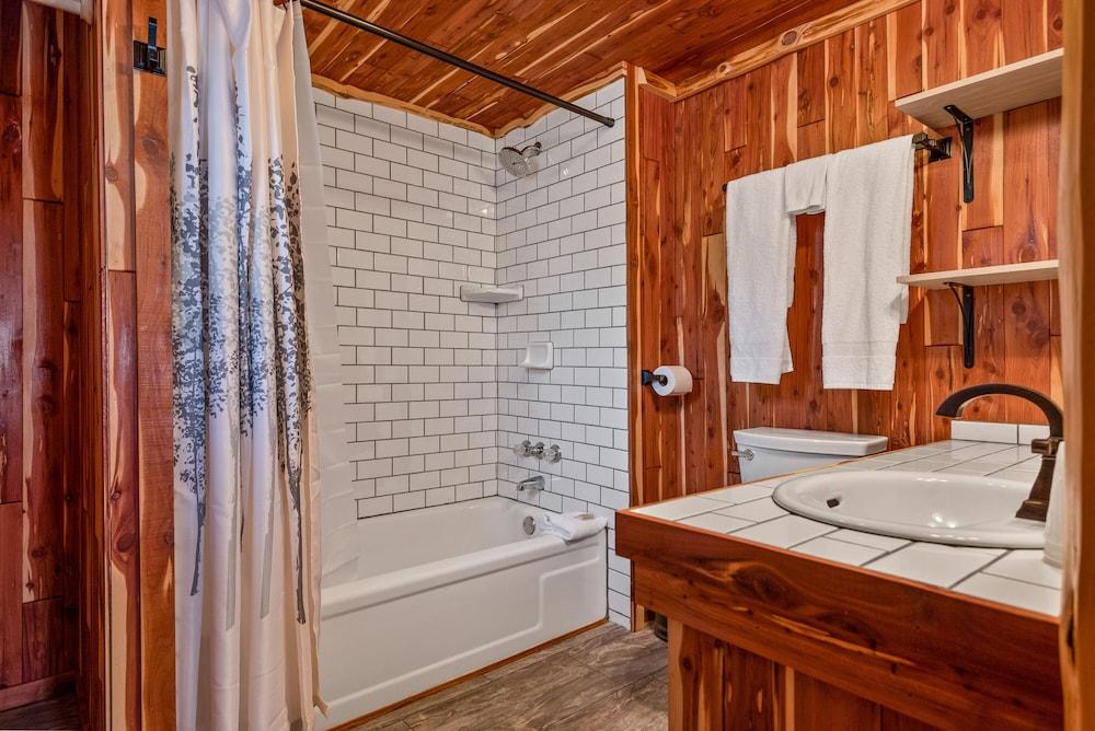 Log Cabin Inn photo 55