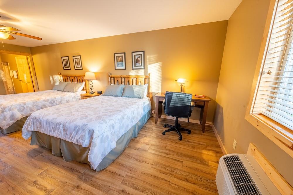 Appeldoorn's Sunset Bay Resort photo 46