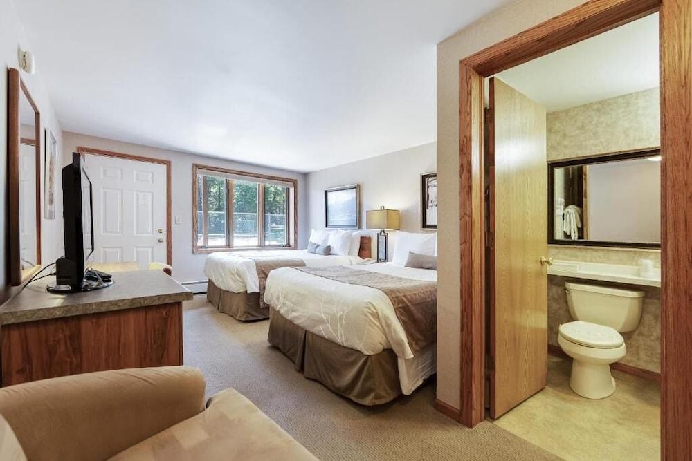 Chanticleer Inn photo 17