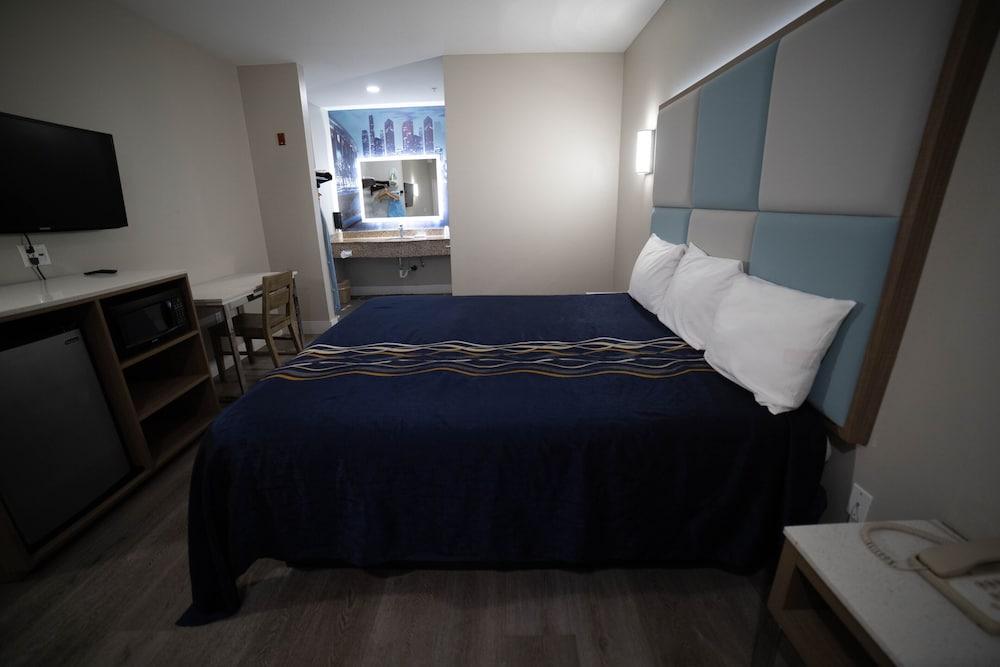 Mid City Inn and Suites photo 28