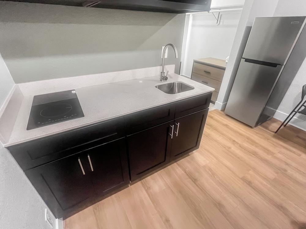 Value Suites Extended Stay photo 4