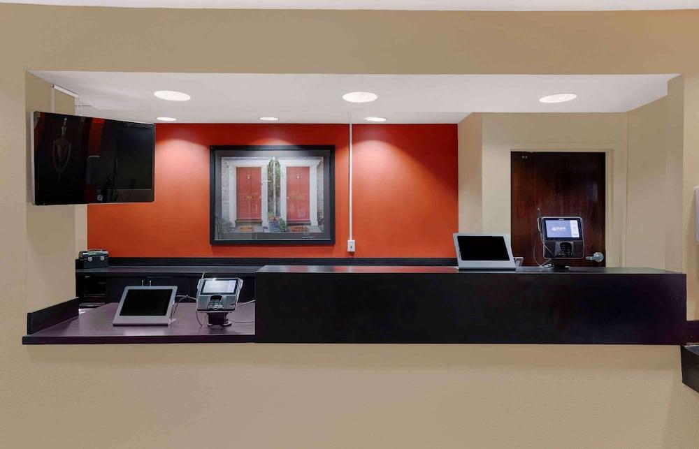 Extended Stay America Suites Houston Med Ctr Greenway Plaza photo 4