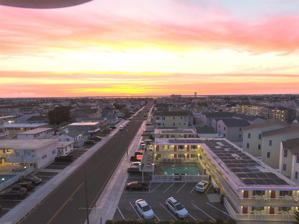 Alante Oceanfront Motel photo 4