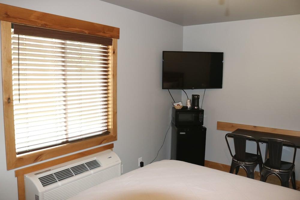 Columbine Inn photo 61