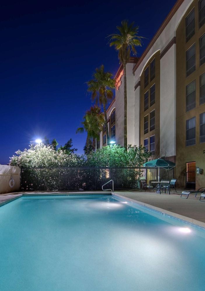 Hampton Inn Phoenix/Glendale/Peoria photo 20