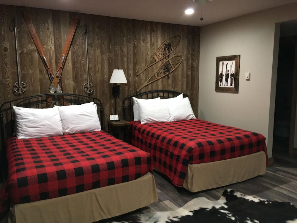Glacier Basecamp Lodge photo 28