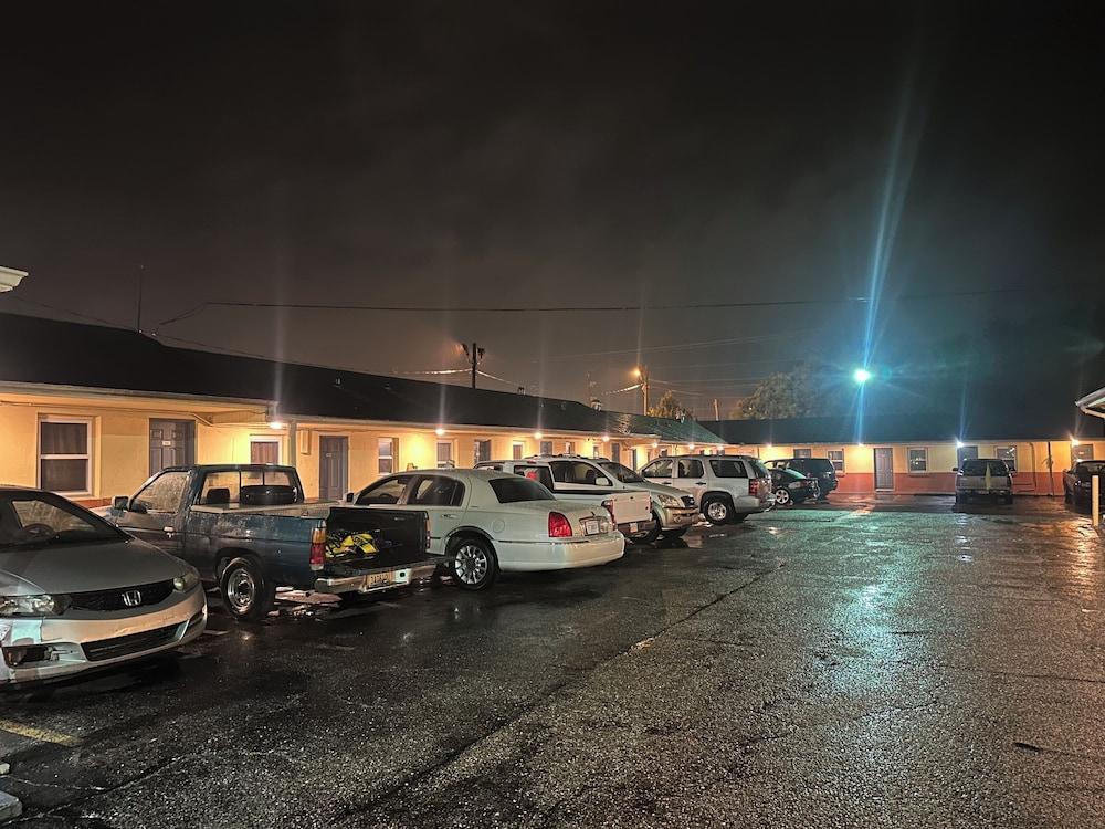 johns motel photo 11