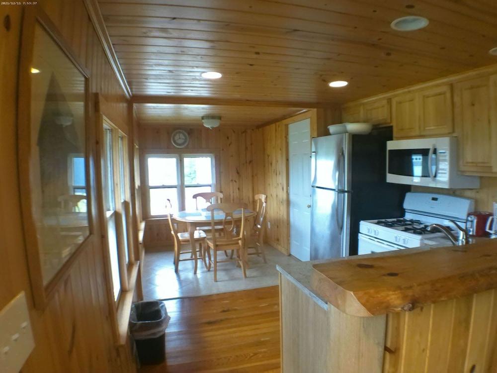 Crystal Lake Resort photo 3