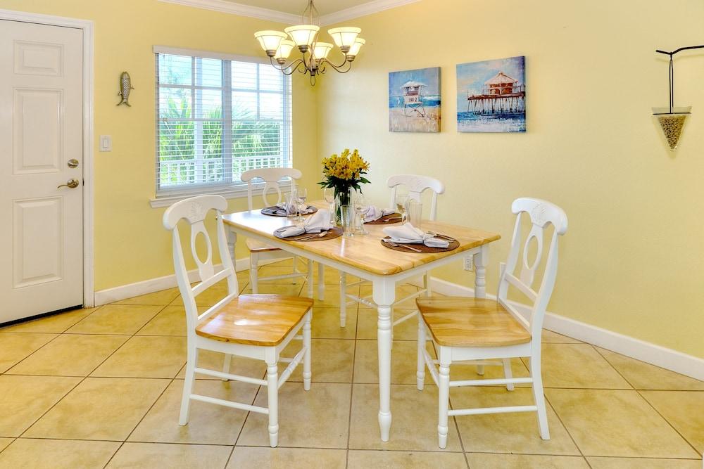 Barefoot Beach Resort photo 25