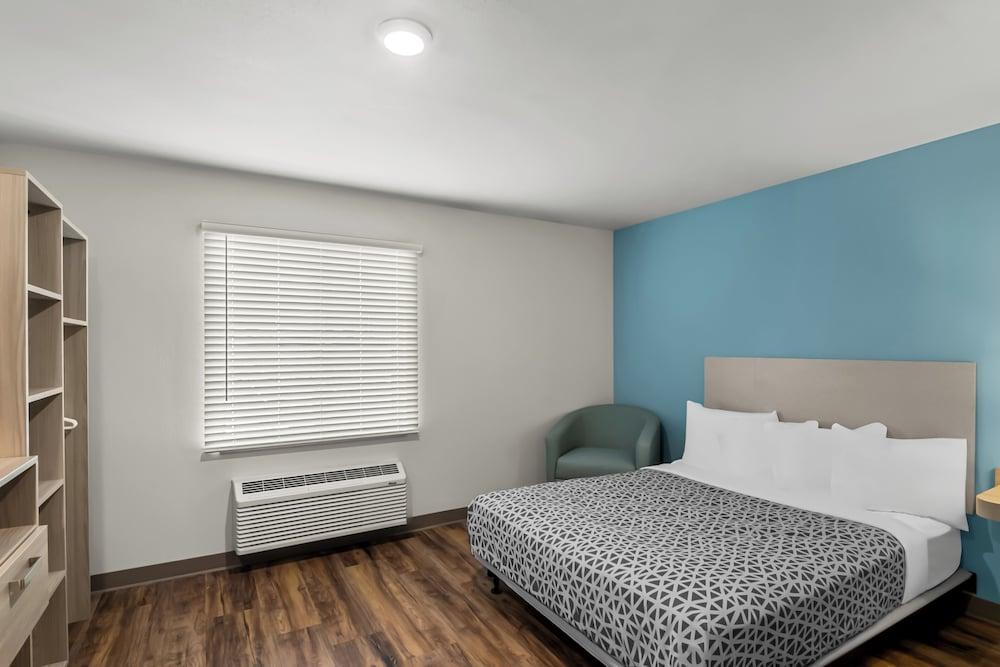 Woodspring Suites Anderson North I-85 photo 9