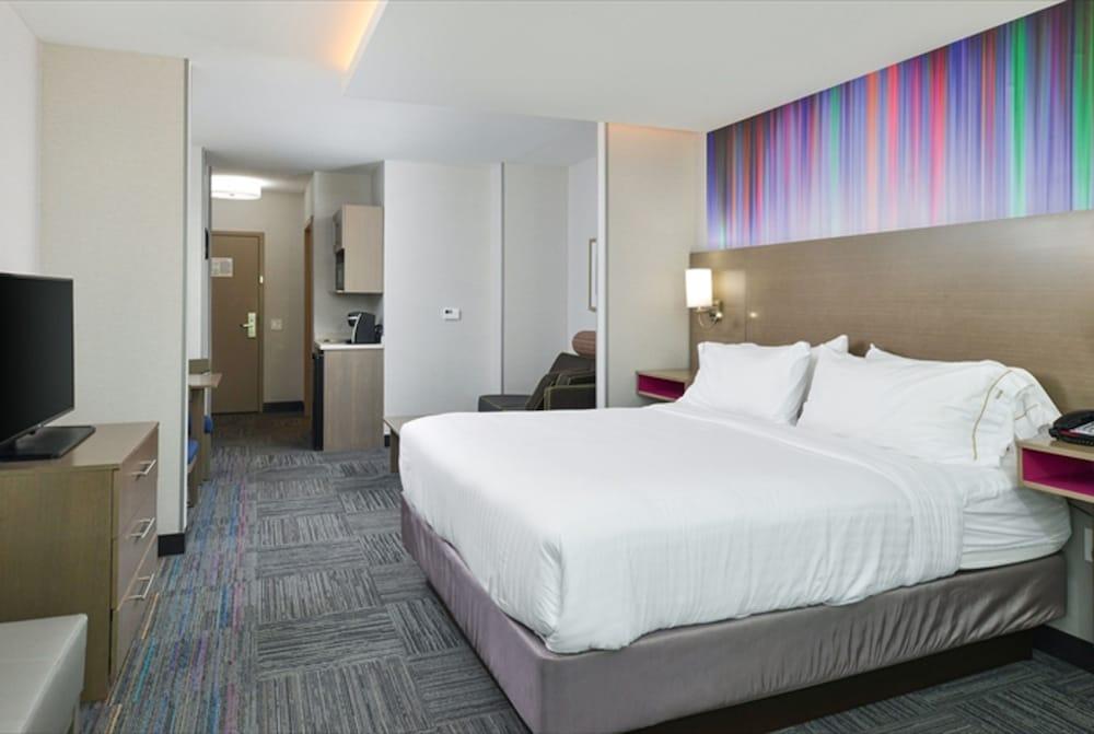 Holiday Inn Express & Suites Shippensburg by IHG photo 7