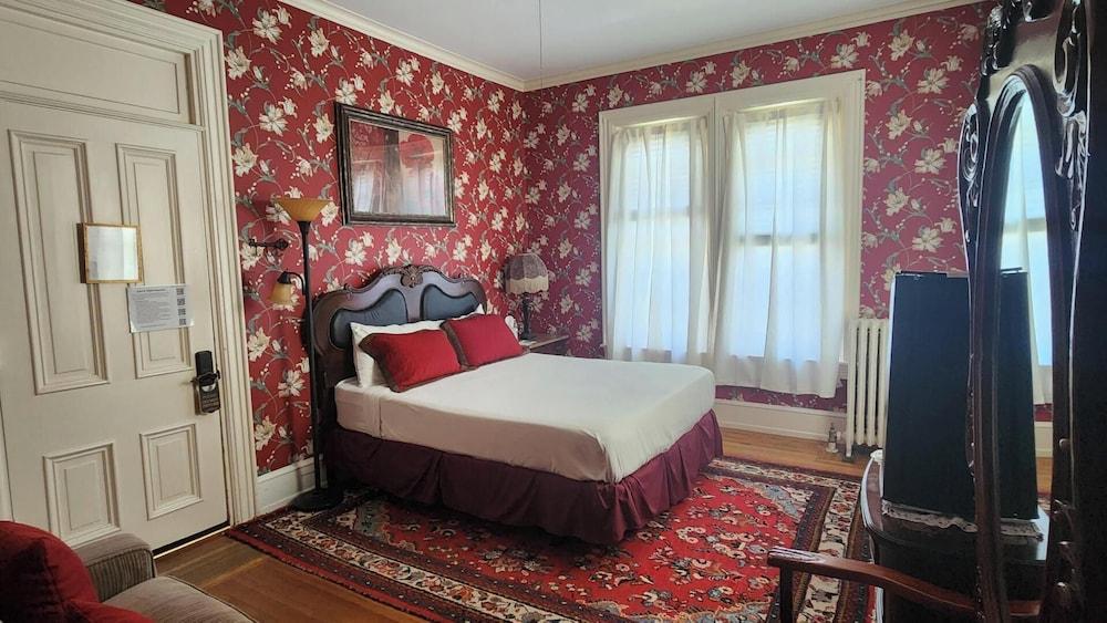 Greystone Manor Bed & Breakfast photo 7
