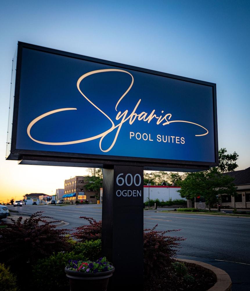 Sybaris Pool Suites photo 5