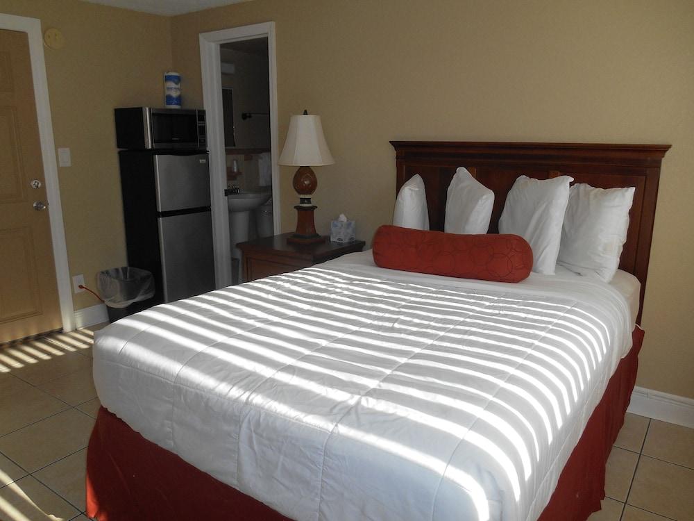 The Bayside Inn & Marina photo 52