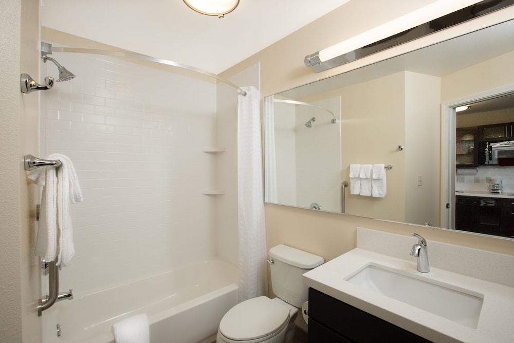 Candlewood Suites Bellevue by IHG photo 21