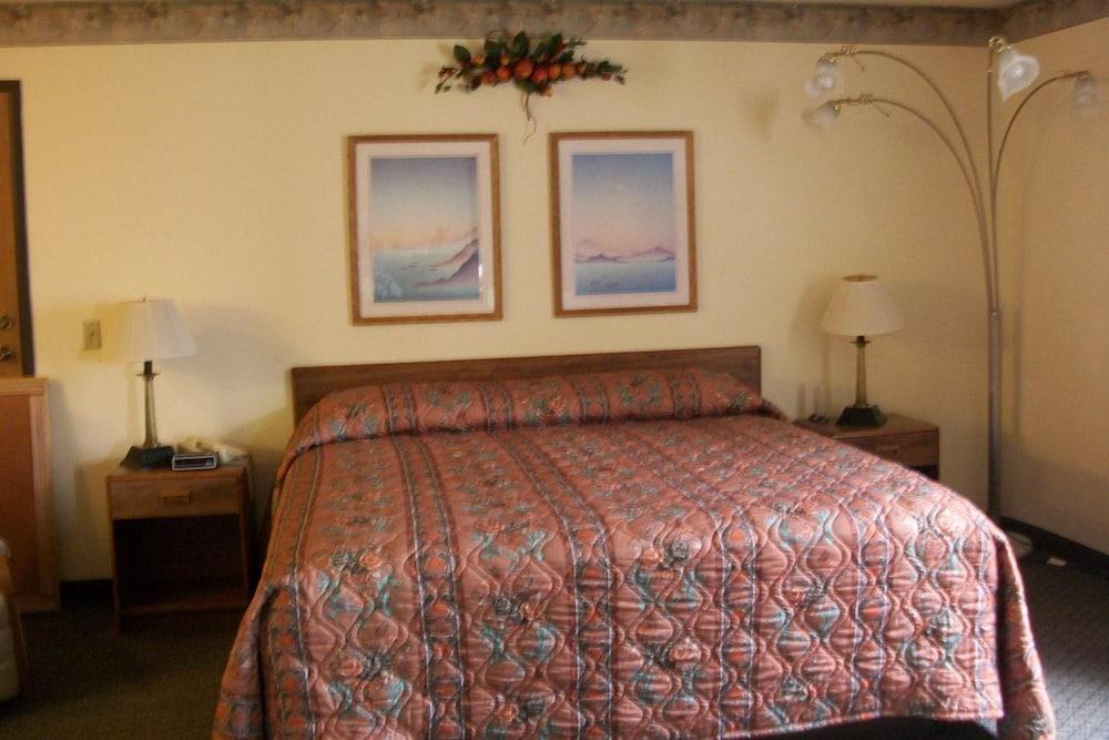 Lodi Valley Suites photo 18
