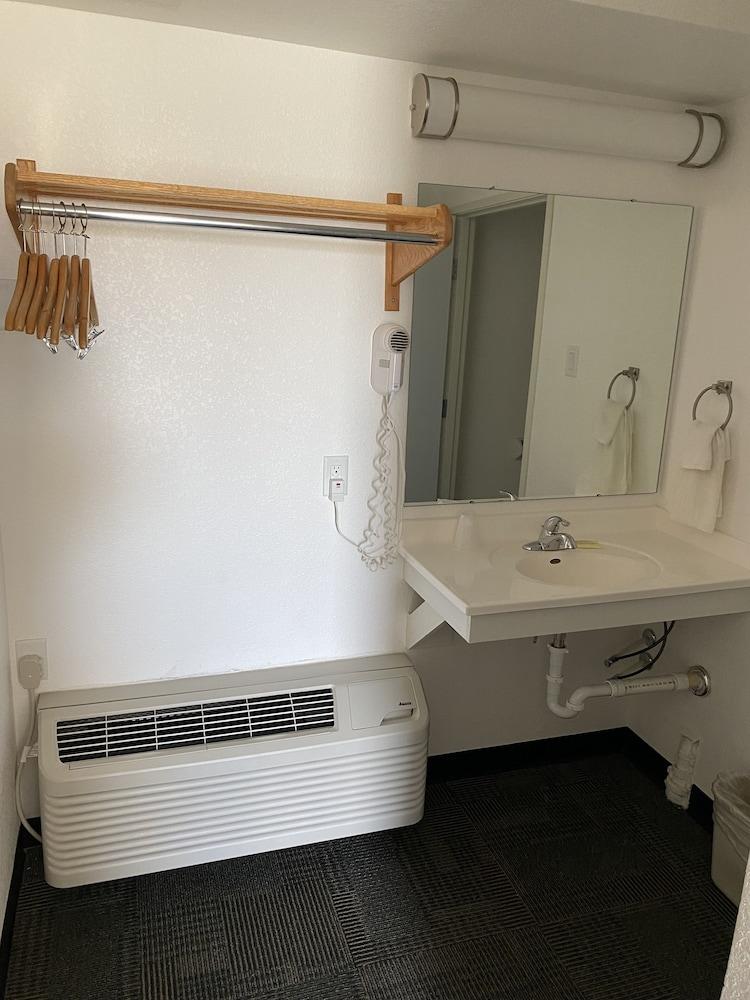 Stuart Motor Lodge photo 15