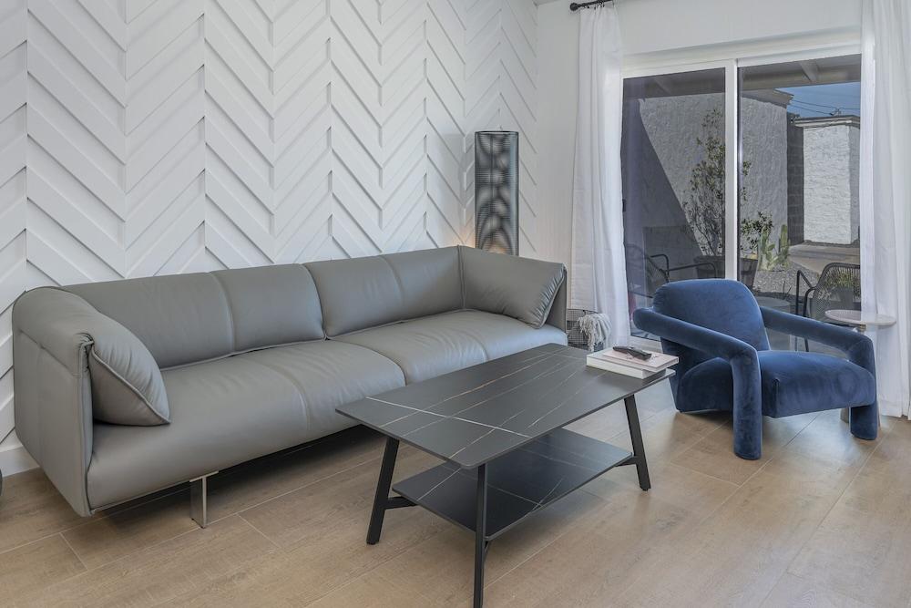 Ash & Ko Boutique Lodging photo 19