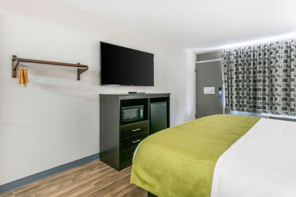 Rodeway Inn Kingston Springs photo 24