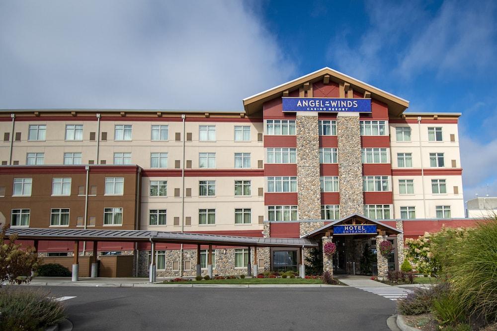 Angel Of The Winds Casino Resort — hotel in Arlington