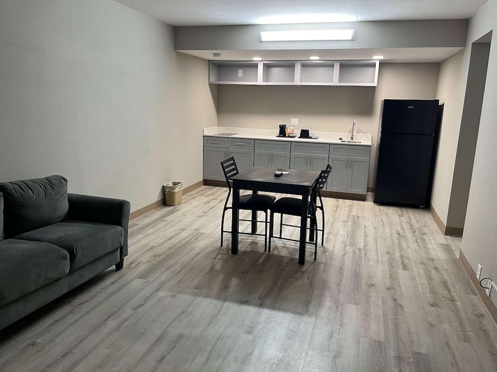 Studio 6 Suites West Memphis, AR - Memphis photo 20