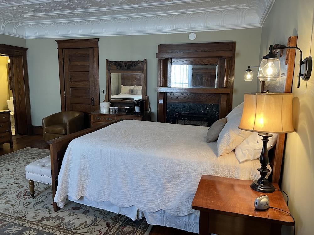 The Buxton Inn photo 82