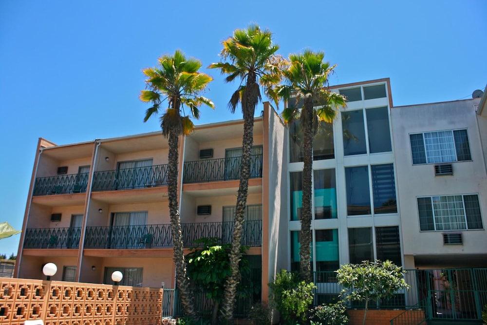 Royal Century Hotel photo 25