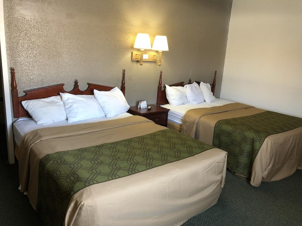 Posh Inn & Suites photo 13
