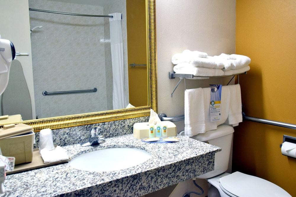 Quality Inn Conference Center at Citrus Hills photo 10