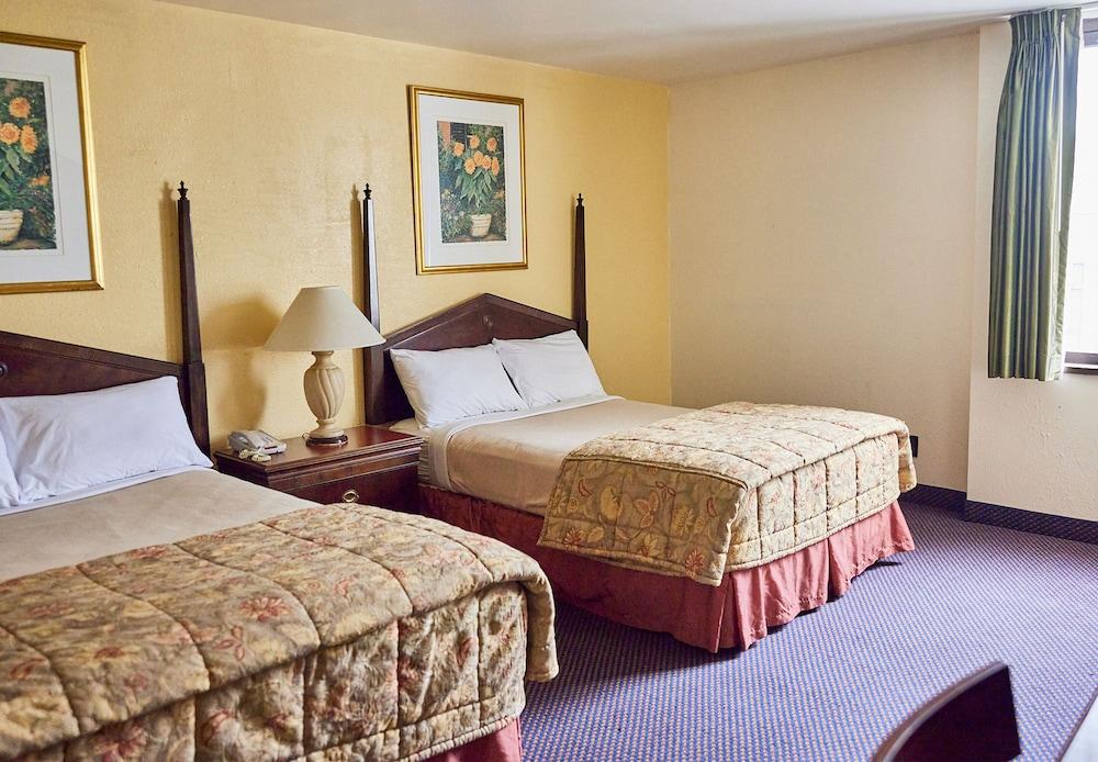The McLure Hotel and Conference Center photo 27