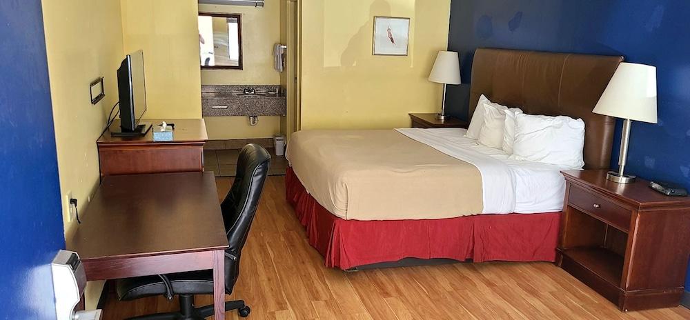 Days Inn by Wyndham Kennesaw photo 13