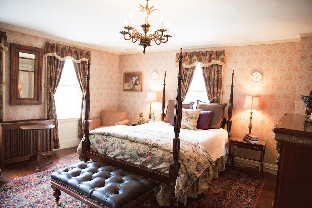 Bee and Thistle Inn photo 42