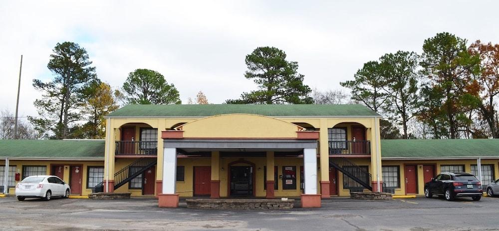 Budget inn photo 1
