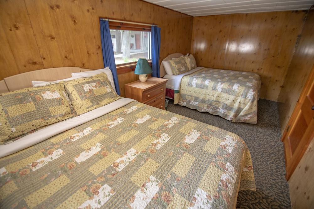 Ridges Inn & Suites photo 87