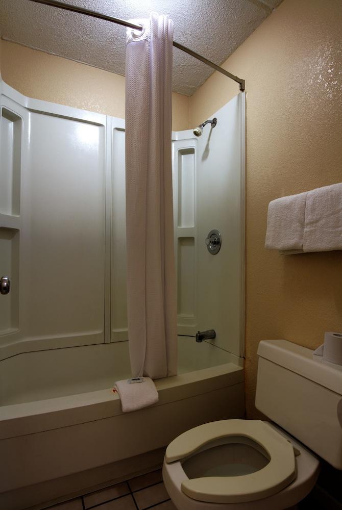 Fair View Inn & Suites photo 14