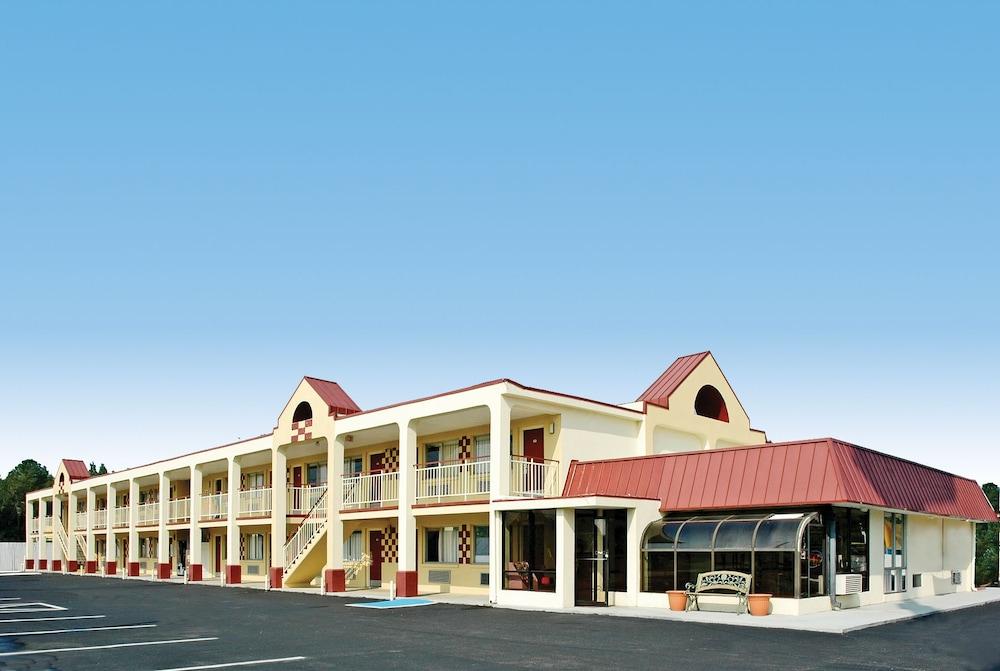 Economy Inn — hotel in Dillon