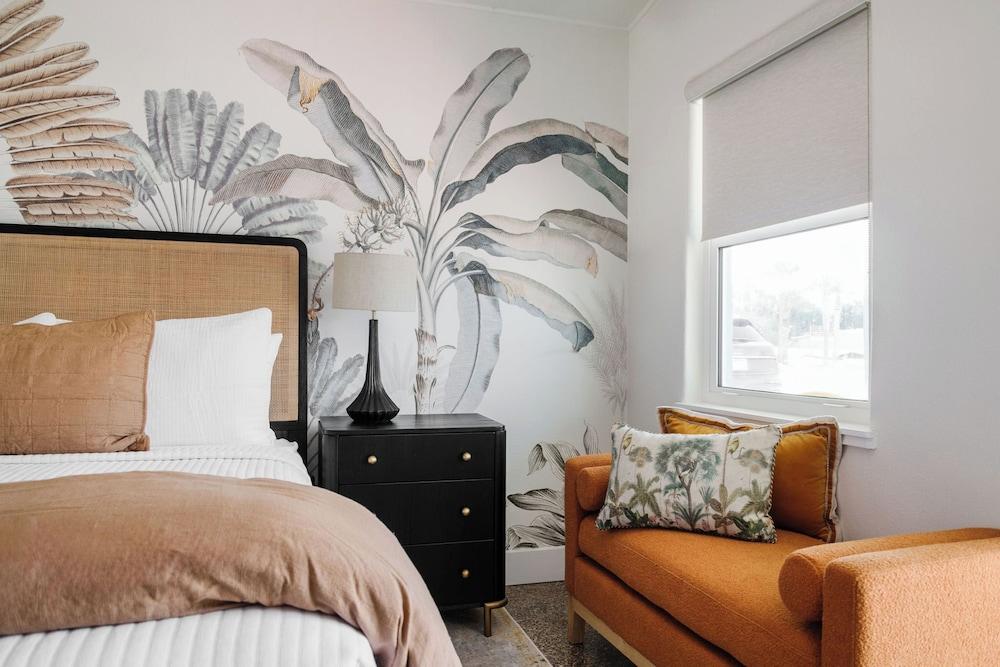 Haleys Court Boutique Motel photo 25