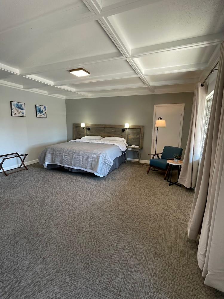 BlueGem Motel photo 43