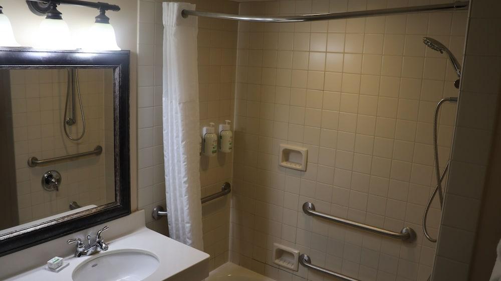 Wingate By Wyndham Peoria photo 30