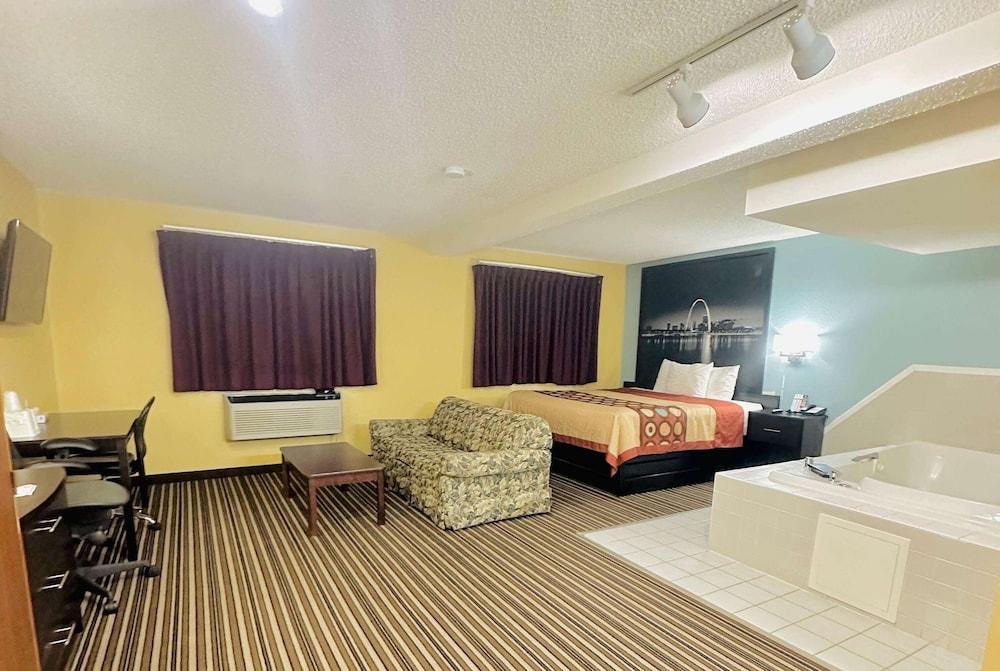 Super 8 by Wyndham Warrenton photo 30